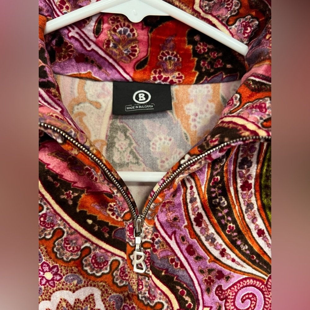 Bogner Women’s Multicolor Paisley Velvet Zip Top Collared Long Sleeve - Picture 3 of 4